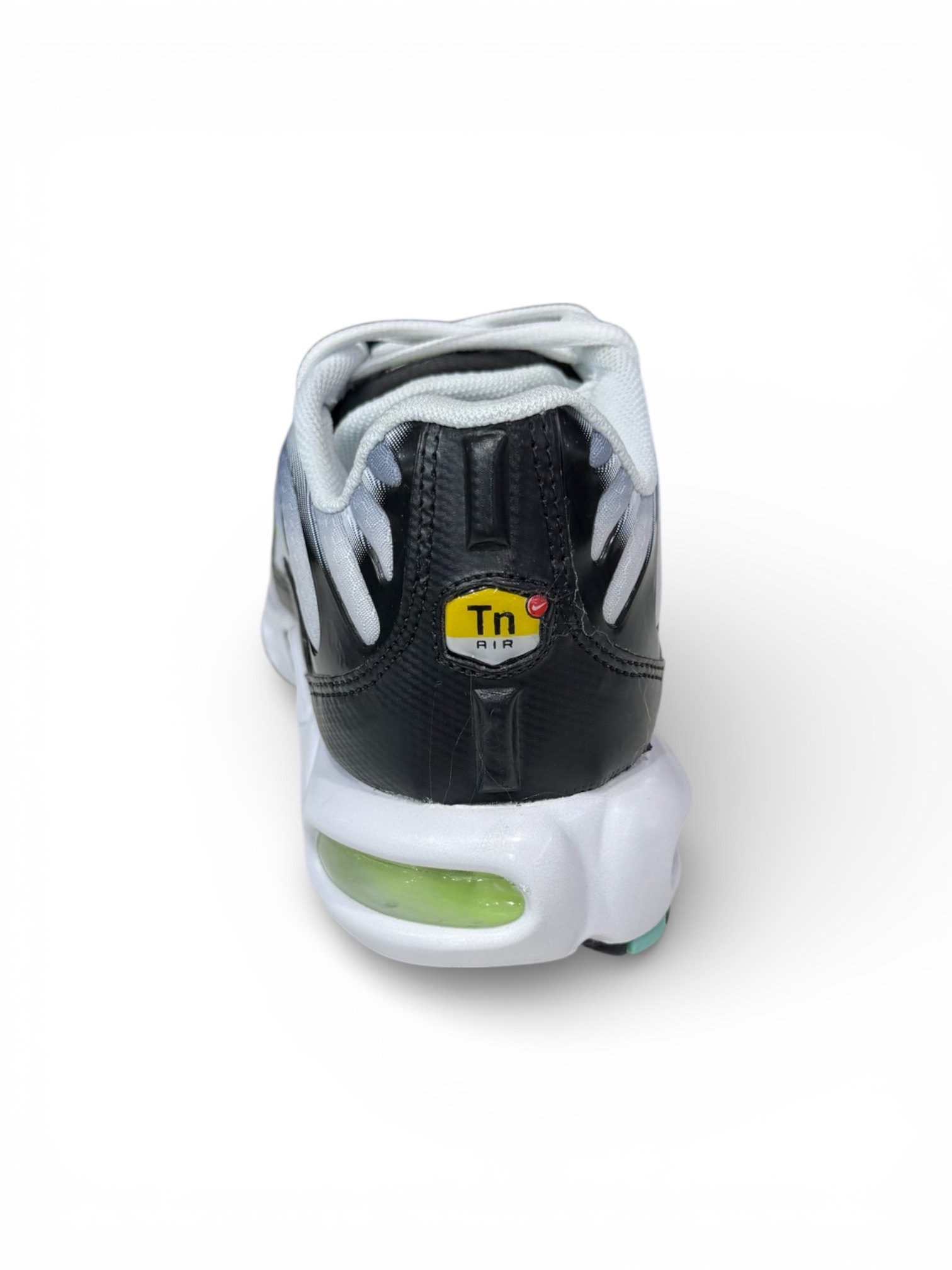 NIKE TN IMPORTADO ( GELO VERDE)