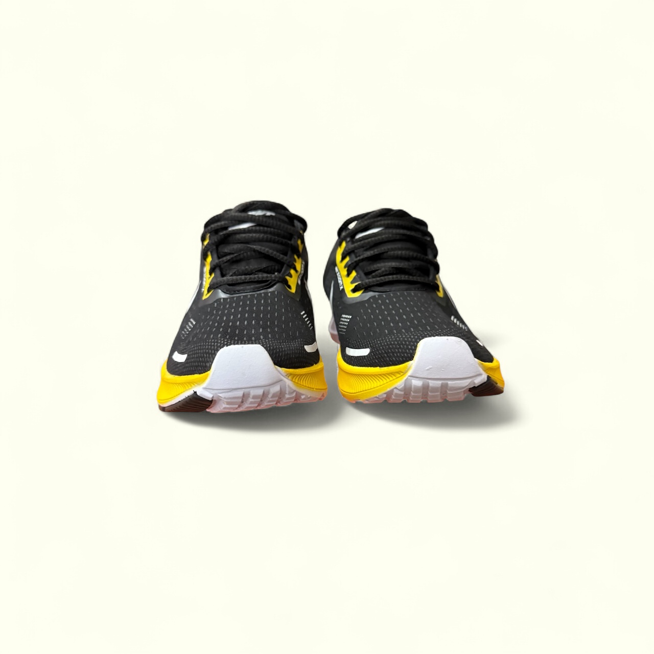 NIKE ZOOM X ( PRETO AMARELO)